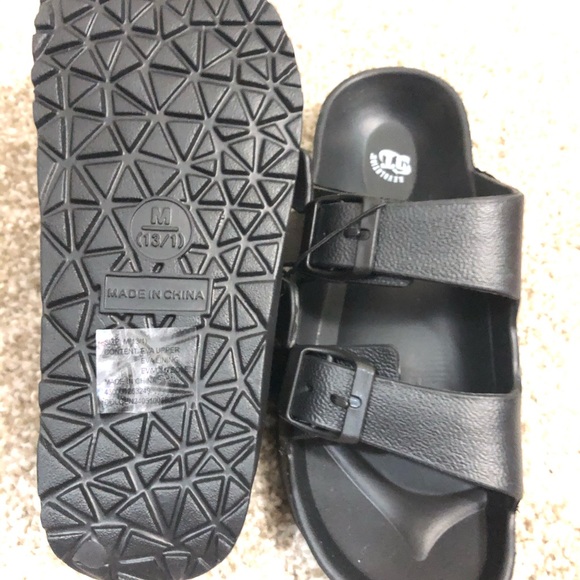 Boys revolution foam sandals - Picture 2 of 2